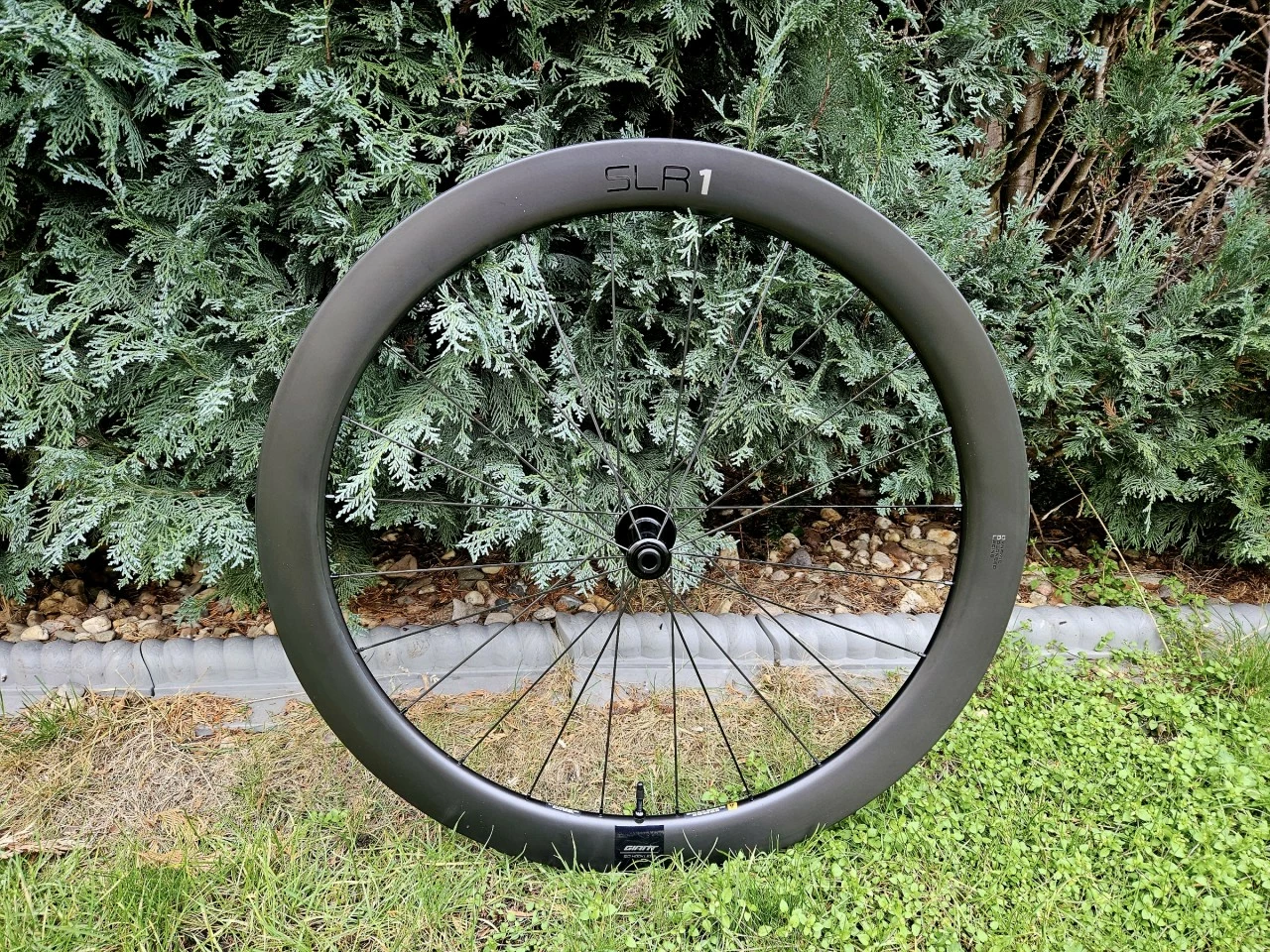 Giant SLR 1 50 Disc Carbon Tubeless Laufrad Vorn 3 Giant SLR 1 50 Disc Carbon Tubeless Laufrad Vorn
