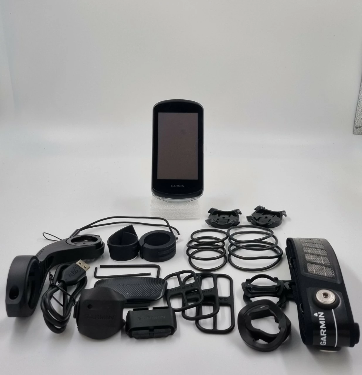 Garmin Edge 1040 Bundle GPS Trainingscomputer + Navigationssystem 3 Garmin Edge 1040 Bundle GPS Trainingscomputer + Navigationssystem