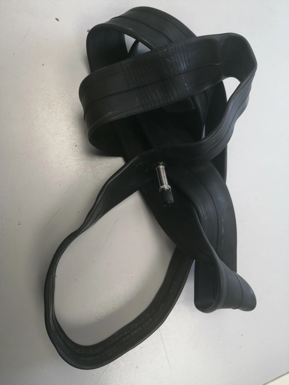 Schwalbe Fahrradschlauch AV Ventil Nr. 13 26" 40 Mm 40/62-559 3 Schwalbe Fahrradschlauch AV Ventil Nr. 13 26" 40 Mm 40/62-559