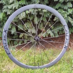 Cadex 36 Disc Carbon Tubeless Vorderrad