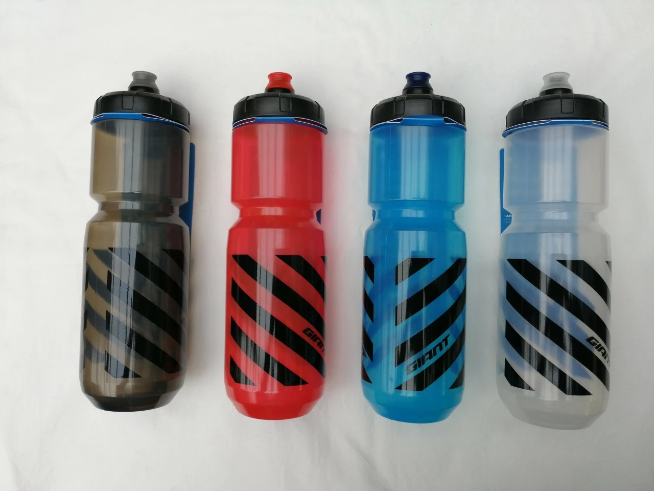 Giant DoubleSpring Trinkflasche 750 Ml *BPA Frei* 3 Giant DoubleSpring Trinkflasche 750 Ml *BPA Frei*