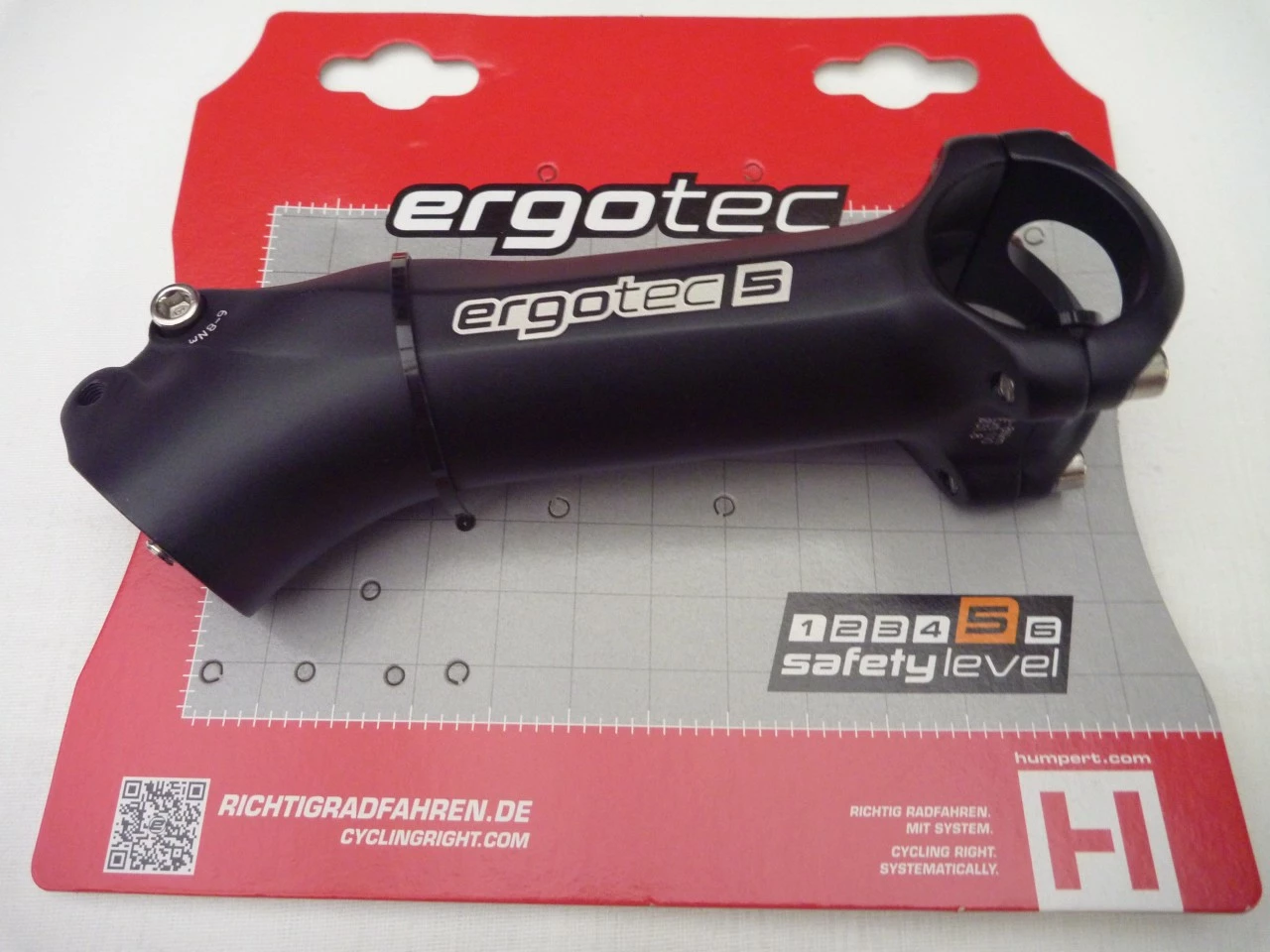 Ergotec Ahead-Vorbau High Charisma Alu Schwarz-matt 31,8 Mm 1 1/8" 110mm 3 Ergotec Ahead-Vorbau High Charisma Alu Schwarz-matt 31,8 Mm 1 1/8" 110mm