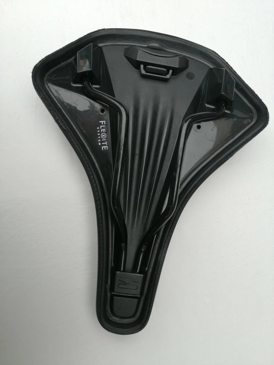 Selle Royal City Trekking Gel Sattel Essenza Herren 5 Selle Royal City Trekking Gel Sattel Essenza Herren – Bild 3